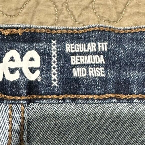 Lee Bermuda, jean shorts, medium rise  regular fit   A495 - Picture 9 of 9